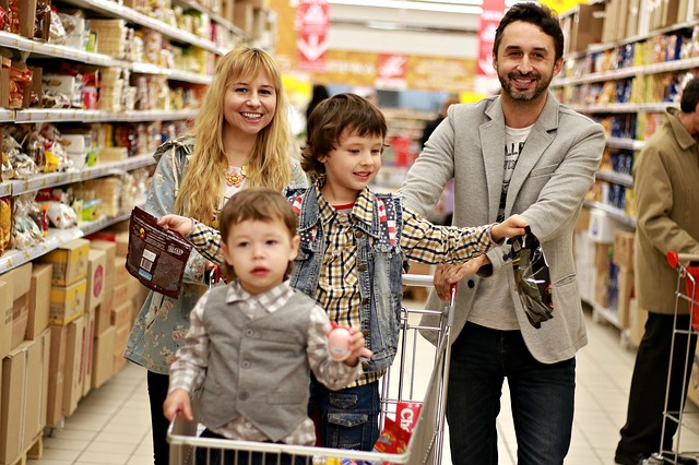 rodina na nákupu